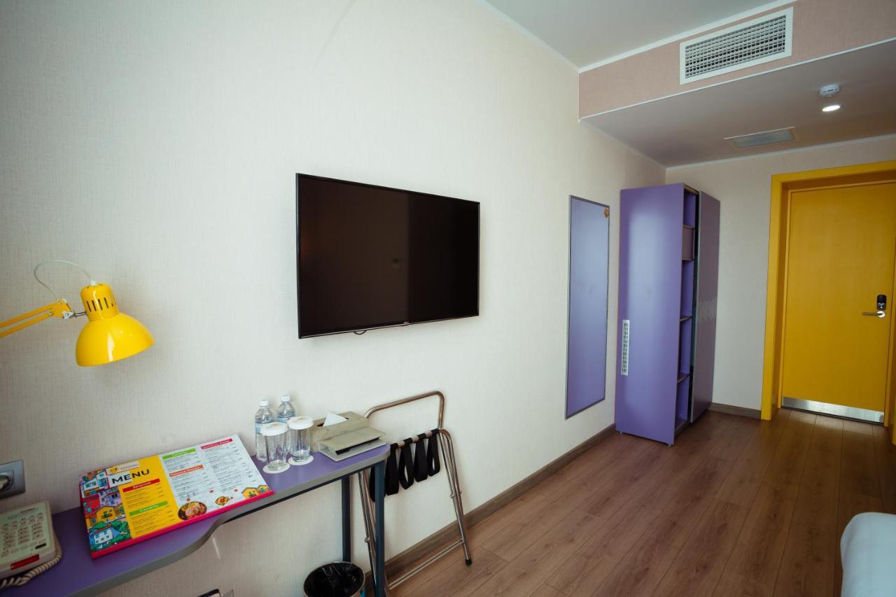 City Hotel Σιμκέντ Εξωτερικό φωτογραφία